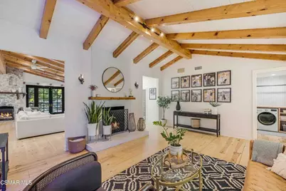22661 Calvert Street, Woodland Hills, CA 91367 - Photo 11