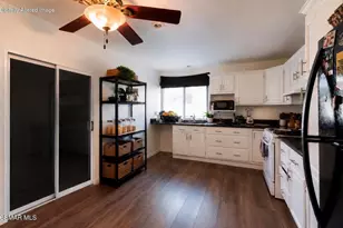 2345 Bryson Pl, Simi Valley, CA 93065 - Photo 25