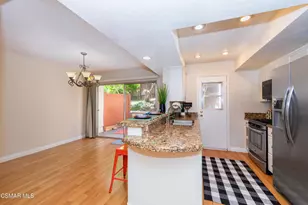 27448 Country Glen Rd, Agoura Hills, CA 91301 - Photo 9