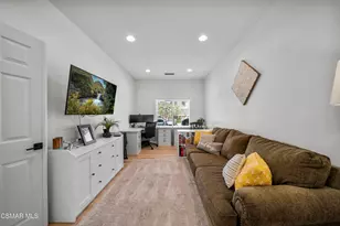 3216 Desert Sage Ct, Simi Valley, CA 93065 - Photo 17