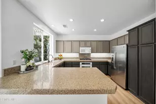 3216 Desert Sage Ct, Simi Valley, CA 93065 - Photo 15