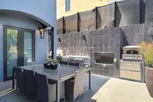 6930 Woodrow Wilson Dr, Los Angeles, CA 90068 - Photo 21