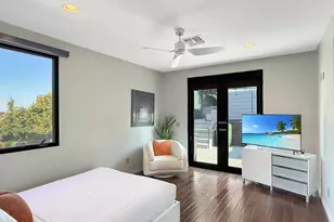 6930 Woodrow Wilson Dr, Los Angeles, CA 90068 - Photo 51