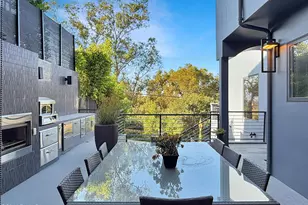 6930 Woodrow Wilson Dr, Los Angeles, CA 90068 - Photo 21