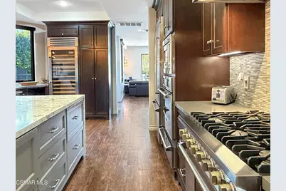 6930 Woodrow Wilson Drive, Los Angeles, CA 90068 - Photo 9