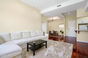 10740 Moorpark St, Toluca Lake, CA 91602 - Photo 3