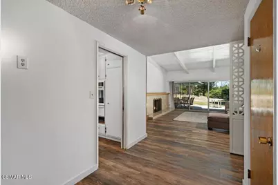 5708 Wilhelmina Avenue, Woodland Hills, CA 91367 - Photo 5