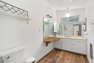 5708 Wilhelmina Ave, Woodland Hills, CA 91367 - Photo 29