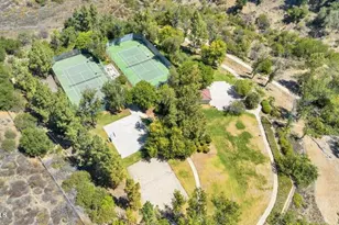 5805 Oak Bend Ln, Oak Park, CA 91377 - Photo 19