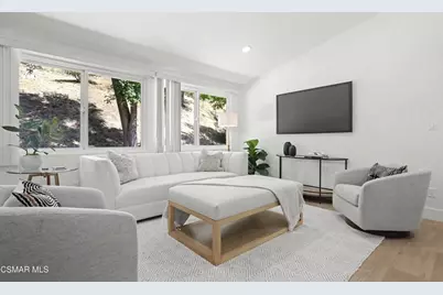 5730 Serrania Avenue, Woodland Hills, CA 91367 - Photo 13