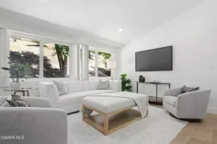 5730 Serrania Ave, Woodland Hills, CA 91367 - Photo 13