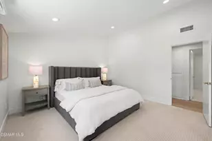 5730 Serrania Ave, Woodland Hills, CA 91367 - Photo 29