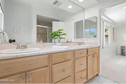 5730 Serrania Avenue, Woodland Hills, CA 91367 - Photo 31