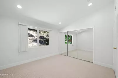 5730 Serrania Avenue, Woodland Hills, CA 91367 - Photo 45
