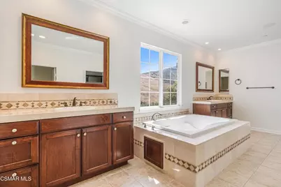 318 Loire Valley Drive, Simi Valley, CA 93065 - Photo 27