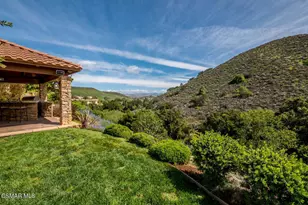 318 Loire Valley Dr, Simi Valley, CA 93065 - Photo 41