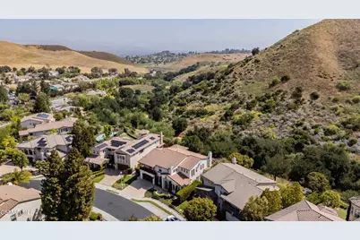 318 Loire Valley Drive, Simi Valley, CA 93065 - Photo 49