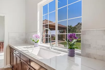 318 Loire Valley Drive, Simi Valley, CA 93065 - Photo 21