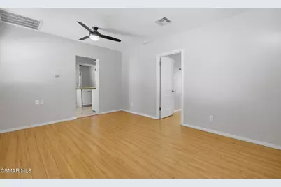 10412 Eldora Avenue, Sunland, CA 91040 - Photo 13