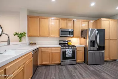 580 Fenwick Way #C, Simi Valley, CA 93065 - Photo 11