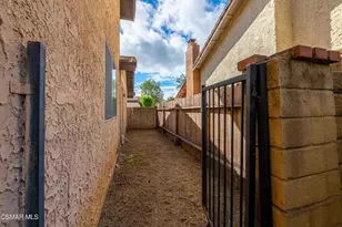 272 Cloudcrest Ct, Newbury Park, CA 91320 - Photo 31
