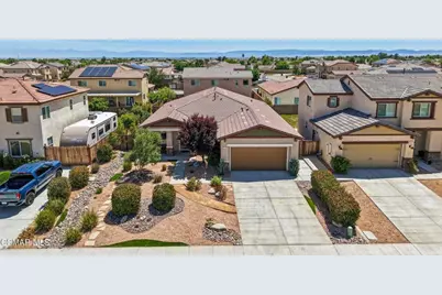3652 Half Dome Avenue, Rosamond, CA 93560 - Photo 43