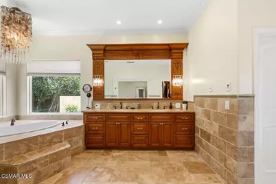785 Calle Tulipan, Thousand Oaks, CA 91360 - Photo 17