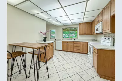 16181 Village 16, Camarillo, CA 93012 - Photo 13