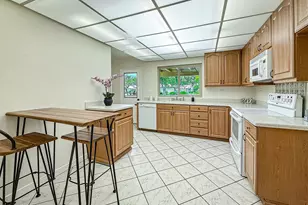16181 Village 16, Camarillo, CA 93012 - Photo 13