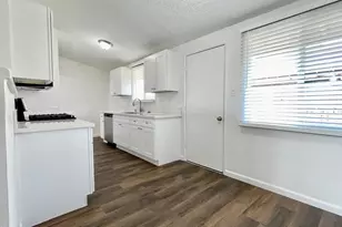 1070 Dennis Ave, Simi Valley, CA 93065 - Photo 7