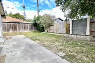 1070 Dennis Ave, Simi Valley, CA 93065 - Photo 35
