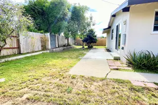 1070 Dennis Ave, Simi Valley, CA 93065 - Photo 29