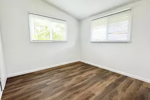1070 Dennis Ave, Simi Valley, CA 93065 - Photo 15