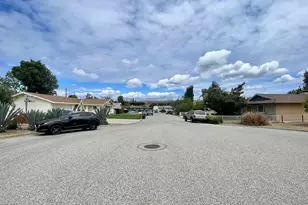 1561 Calzona Ct, Simi Valley, CA 93065 - Photo 39
