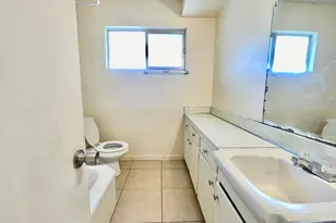 1561 Calzona Ct, Simi Valley, CA 93065 - Photo 21