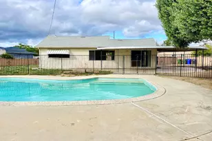 1561 Calzona Ct, Simi Valley, CA 93065 - Photo 35