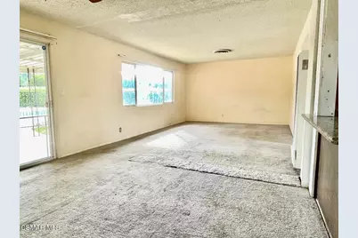 1561 Calzona Court, Simi Valley, CA 93065 - Photo 11