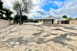 1561 Calzona Ct, Simi Valley, CA 93065 - Photo 29