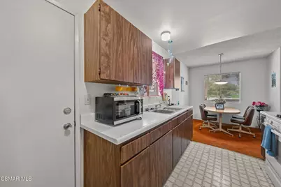 1511 Sequoia Avenue, Simi Valley, CA 93063 - Photo 15