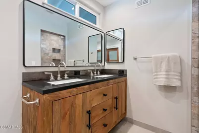 362 S Ridgemont Court, Newbury Park, CA 91320 - Photo 19