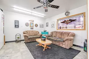 6078 Peppertree Ln, Simi Valley, CA 93063 - Photo 45