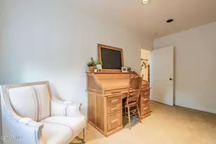6078 Peppertree Ln, Simi Valley, CA 93063 - Photo 23
