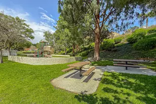 7204 University Dr, Moorpark, CA 93021 - Photo 47
