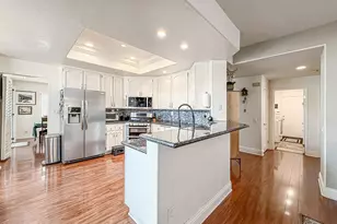 7204 University Dr, Moorpark, CA 93021 - Photo 17