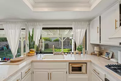 23503 Via Decano, Valencia, CA 91355 - Photo 9