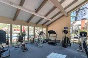 348 Chestnut Hill Ct, Thousand Oaks, CA 91360 - Photo 41