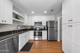 348 Chestnut Hill Ct, Thousand Oaks, CA 91360 - Photo 13