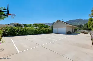 1917 Brittany Park Rd, Camarillo, CA 93012 - Photo 73