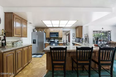 2863 Sapphire Avenue, Simi Valley, CA 93063 - Photo 15