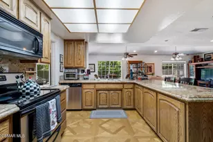 2863 Sapphire Ave, Simi Valley, CA 93063 - Photo 13